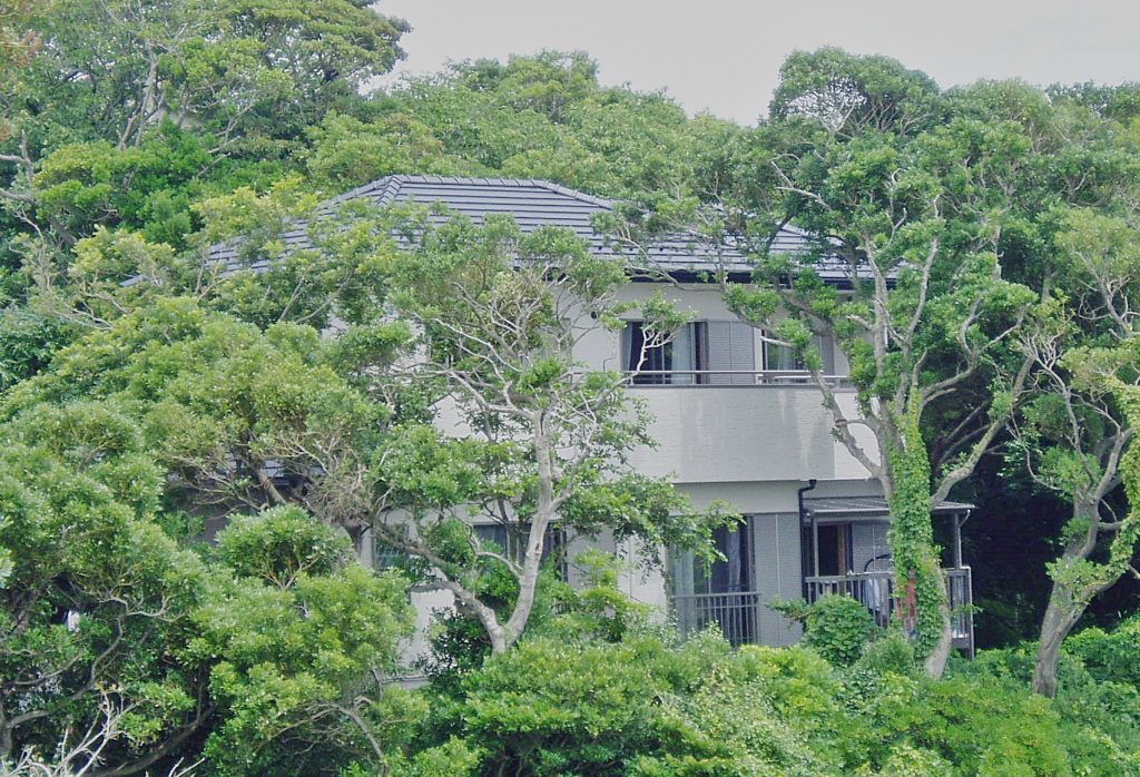 自然と外観がマッチした癒しの邸宅/横須賀市